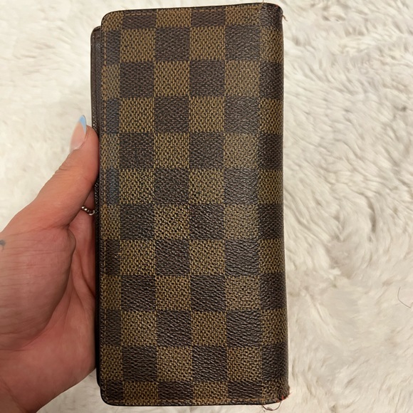 Louis Vuitton Long Wallet - Picture 4 of 9